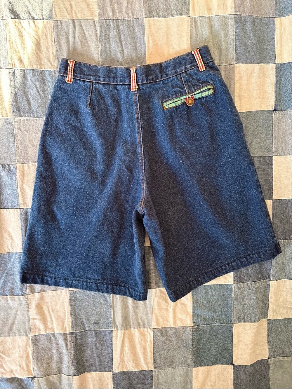 Vintage High Waisted Pleated Dark Wash Denims Shorts/Jorts with Plaid Details - Picture 2 of 5